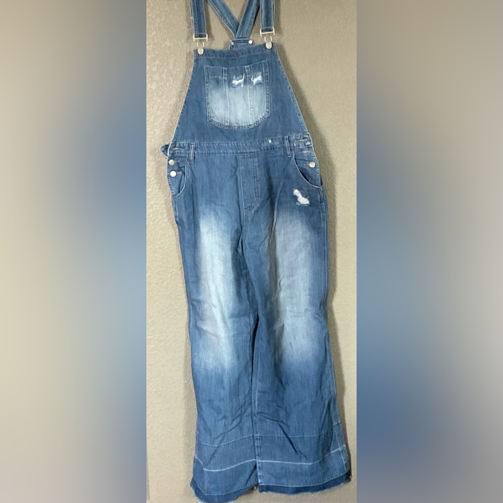 Stylish Distressed Blue Jeans